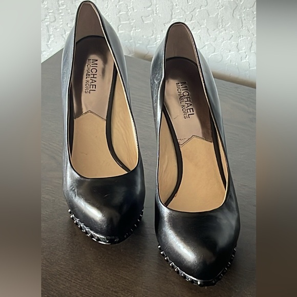 Michael Kors Black Studded Heels Sz 9.5 - Picture 2 of 5